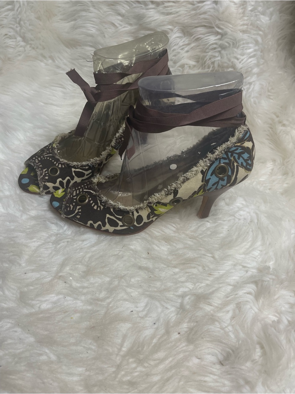 Ginger Goff Fabric Ankle Wrap Heels in Brown ,Blue & beige Peep toe heel SZ10M